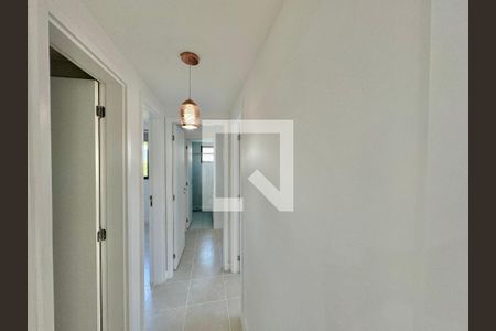 Corredor de apartamento à venda com 3 quartos, 87m² em Recreio dos Bandeirantes, Rio de Janeiro