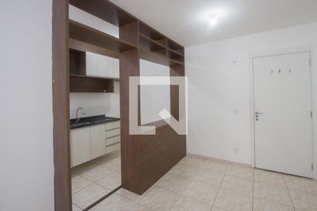 Sala de apartamento para alugar com 2 quartos, 44m² em Parque Maria Helena, São Paulo