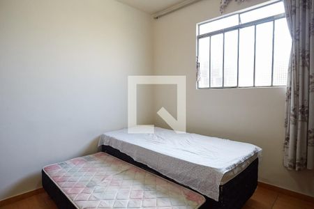 Casa para alugar com 2 quartos, 200m² em Ipiranga, Belo Horizonte