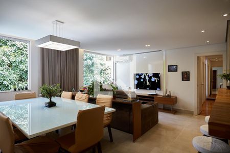 Sala de apartamento à venda com 4 quartos, 134m² em Funcionários, Belo Horizonte