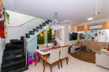 Sala de casa à venda com 3 quartos, 90m² em Vila Lucia, São Paulo