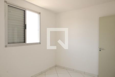 Quarto 2 de apartamento para alugar com 2 quartos, 52m² em Vila Carmosina, São Paulo