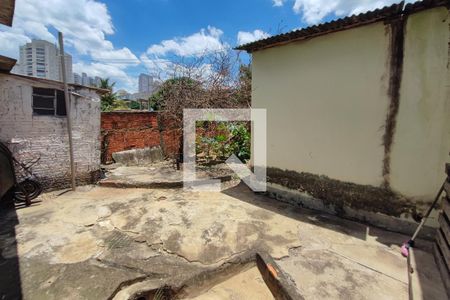 Casa à venda com 150m², 2 quartos e 2 vagas Casa à venda com 150m², 2 quartos e 2 vagasQuintal