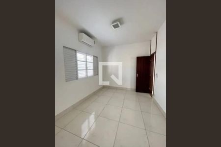 Quarto de casa à venda com 3 quartos, 225m² em Alvorada, Contagem