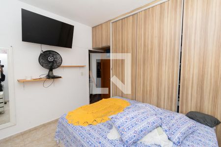 Quarto 2 de casa à venda com 3 quartos, 378m² em Tirol, Contagem