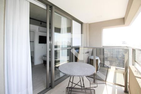 Varanda de kitnet/studio para alugar com 1 quarto, 28m² em Itaim Bibi, São Paulo