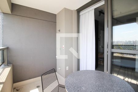 Varanda de kitnet/studio para alugar com 1 quarto, 28m² em Itaim Bibi, São Paulo