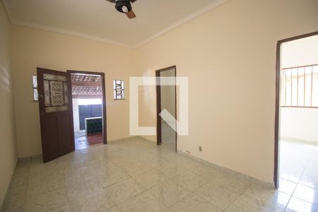 Sala de casa para alugar com 2 quartos, 188m² em Ze Garoto, São Gonçalo