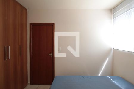 Quarto de apartamento à venda com 1 quarto, 37m² em Liberdade, Belo Horizonte