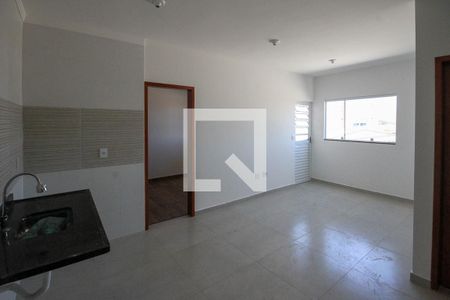 Cozinha de apartamento para alugar com 2 quartos, 27m² em Vila Carrão, São Paulo