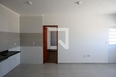 Cozinha de apartamento para alugar com 2 quartos, 27m² em Vila Carrão, São Paulo