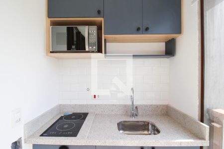 Varanda e Cozinha  de kitnet/studio para alugar com 1 quarto, 26m² em Vila Nova Conceição, São Paulo