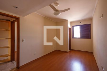 Suíte de apartamento para alugar com 3 quartos, 112m² em Centro, Taubaté