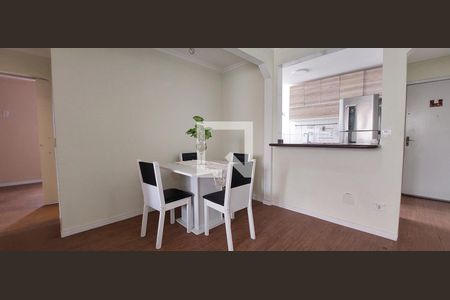 Sala de apartamento para alugar com 3 quartos, 70m² em Jardim Santo André, Santo André