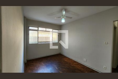 Detalhe Sala de apartamento para alugar com 2 quartos, 94m² em Aparecida, Santos