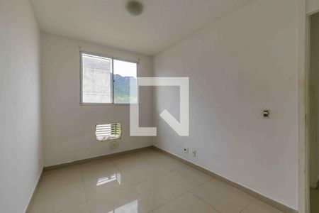 Quarto 1 de apartamento para alugar com 2 quartos, 48m² em Vargem Pequena, Rio de Janeiro