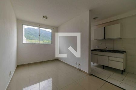 Sala de apartamento para alugar com 2 quartos, 48m² em Vargem Pequena, Rio de Janeiro