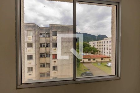 Quarto 1 Janela de apartamento para alugar com 2 quartos, 48m² em Vargem Pequena, Rio de Janeiro