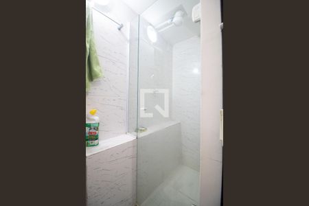 Banheiro social de kitnet/studio para alugar com 1 quarto, 20m² em Ipanema, Rio de Janeiro