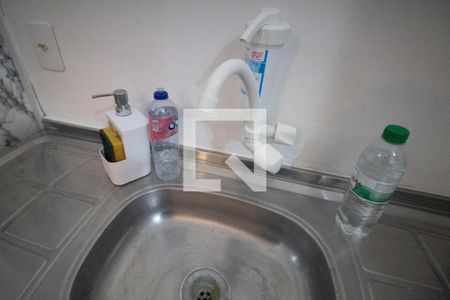 Sala/Cozinha americana - torneira da pia de kitnet/studio para alugar com 1 quarto, 20m² em Ipanema, Rio de Janeiro