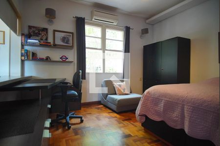 Quarto 2 de apartamento para alugar com 2 quartos, 120m² em Rio Branco, Porto Alegre