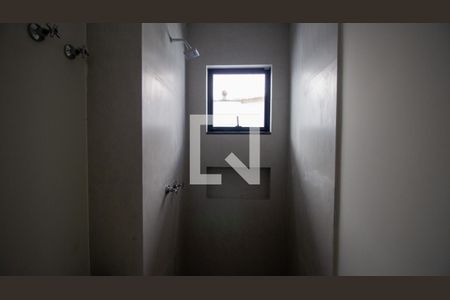 Banheiro da Suíte 1 de casa de condomínio para alugar com 4 quartos, 214m² em Recreio dos Bandeirantes, Rio de Janeiro