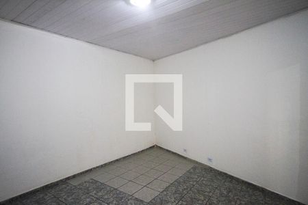 Quarto de casa para alugar com 1 quarto, 54m² em Vila Carmem, São Paulo