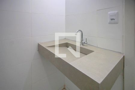 Banheiro de apartamento para alugar com 1 quarto, 79m² em Concórdia, Belo Horizonte