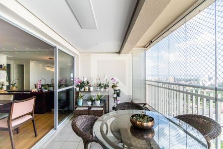 Varanda de apartamento à venda com 3 quartos, 134m² em Jardim Olympia, São Paulo