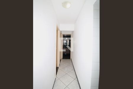 Corredor - Quartos de apartamento para alugar com 2 quartos, 65m² em Vila Constança, São Paulo