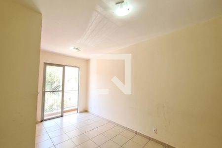 Sala de apartamento para alugar com 3 quartos, 60m² em Vila Ivone, São Paulo