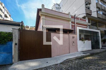 Fachada de casa à venda com 3 quartos, 238m² em Jardim Botânico, Rio de Janeiro