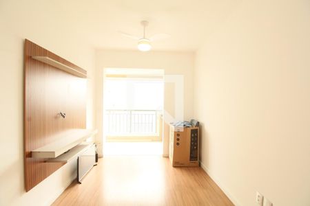 Sala de apartamento para alugar com 3 quartos, 69m² em Vila Andrade, São Paulo