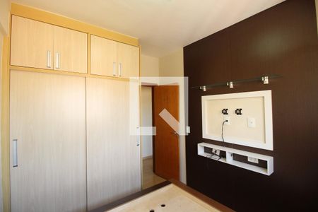 Quarto  de apartamento à venda com 3 quartos, 88m² em Vila Paris, Belo Horizonte