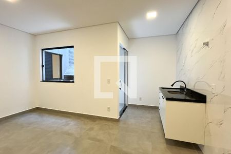 Sala/Cozinha de apartamento para alugar com 1 quarto, 40m² em Jardim Santo Elias, São Paulo