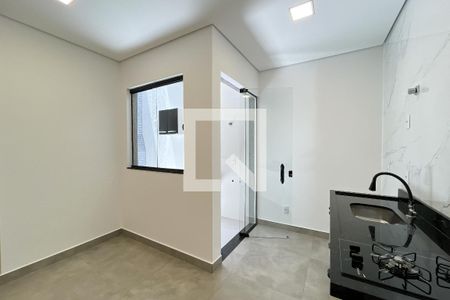 Sala/Cozinha de apartamento para alugar com 1 quarto, 40m² em Jardim Santo Elias, São Paulo