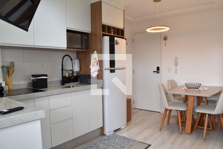 Sala/Cozinha de apartamento para alugar com 1 quarto, 36m² em Centro, Curitiba