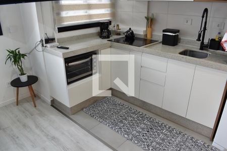 Sala/Cozinha de apartamento para alugar com 1 quarto, 36m² em Centro, Curitiba