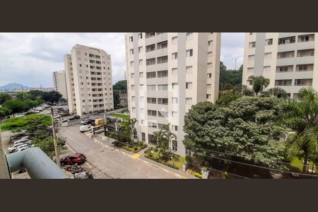 Sacada de apartamento para alugar com 2 quartos, 52m² em Jaguaré, Osasco