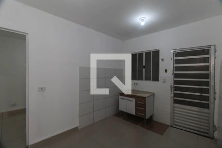 Sala/Cozinha de casa para alugar com 1 quarto, 20m² em Parque Savoi City, São Paulo