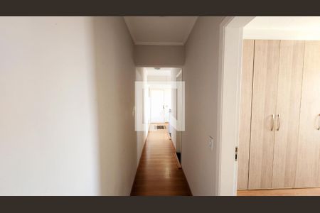 Corredor de apartamento à venda com 2 quartos, 54m² em Medeiros, Jundiaí