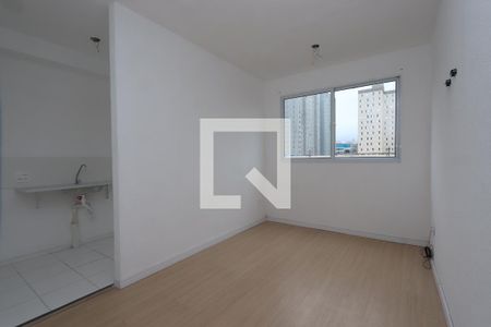 Sala de apartamento para alugar com 2 quartos, 42m² em Parque São Lourenço, São Paulo