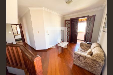 Sala 2 de casa à venda com 4 quartos, 480m² em Eldorado, Contagem