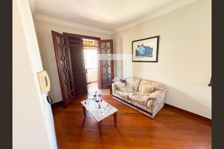 Sala 2 de casa à venda com 4 quartos, 480m² em Eldorado, Contagem