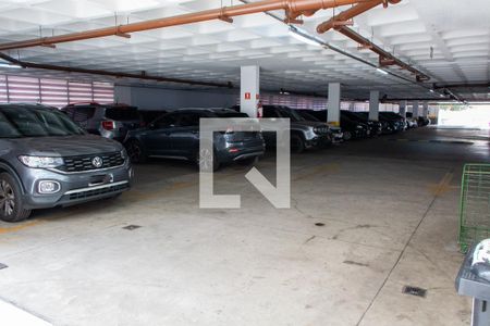 Apartamento para alugar com 61m², 1 quarto e 1 vaga Apartamento para alugar com 61m², 1 quarto e 1 vagaÁREA COMUM - ESTACIONAMENTO