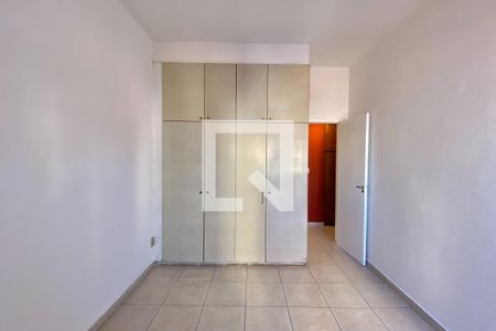 Quarto de apartamento à venda com 1 quarto, 57m² em Catete, Rio de Janeiro