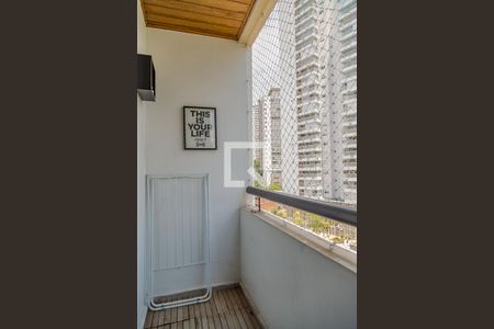 Varanda de apartamento para alugar com 2 quartos, 55m² em Chácara Inglesa, São Paulo