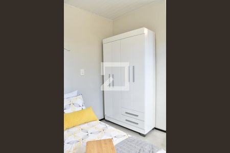 Quarto de kitnet/studio para alugar com 1 quarto, 19m² em Cidade Industrial de Curitiba, Curitiba