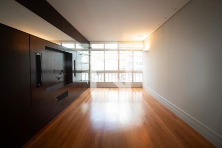 Sala de TV de apartamento à venda com 3 quartos, 420m² em Jardim Paulista, São Paulo