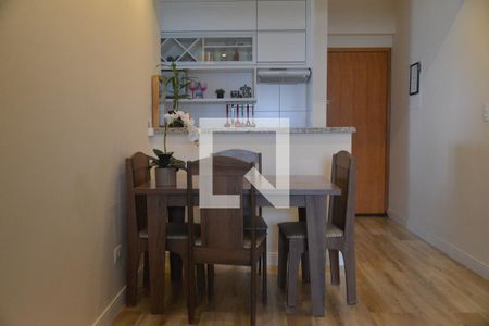 Sala de apartamento à venda com 2 quartos, 60m² em Campestre, Santo André